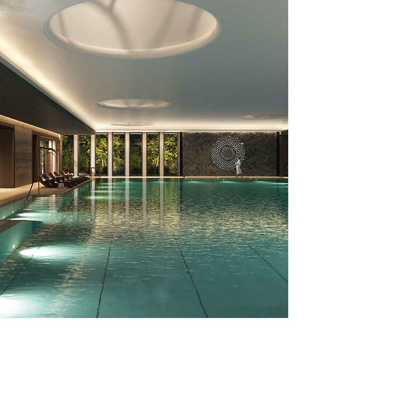 The 30m private pool in Thames City